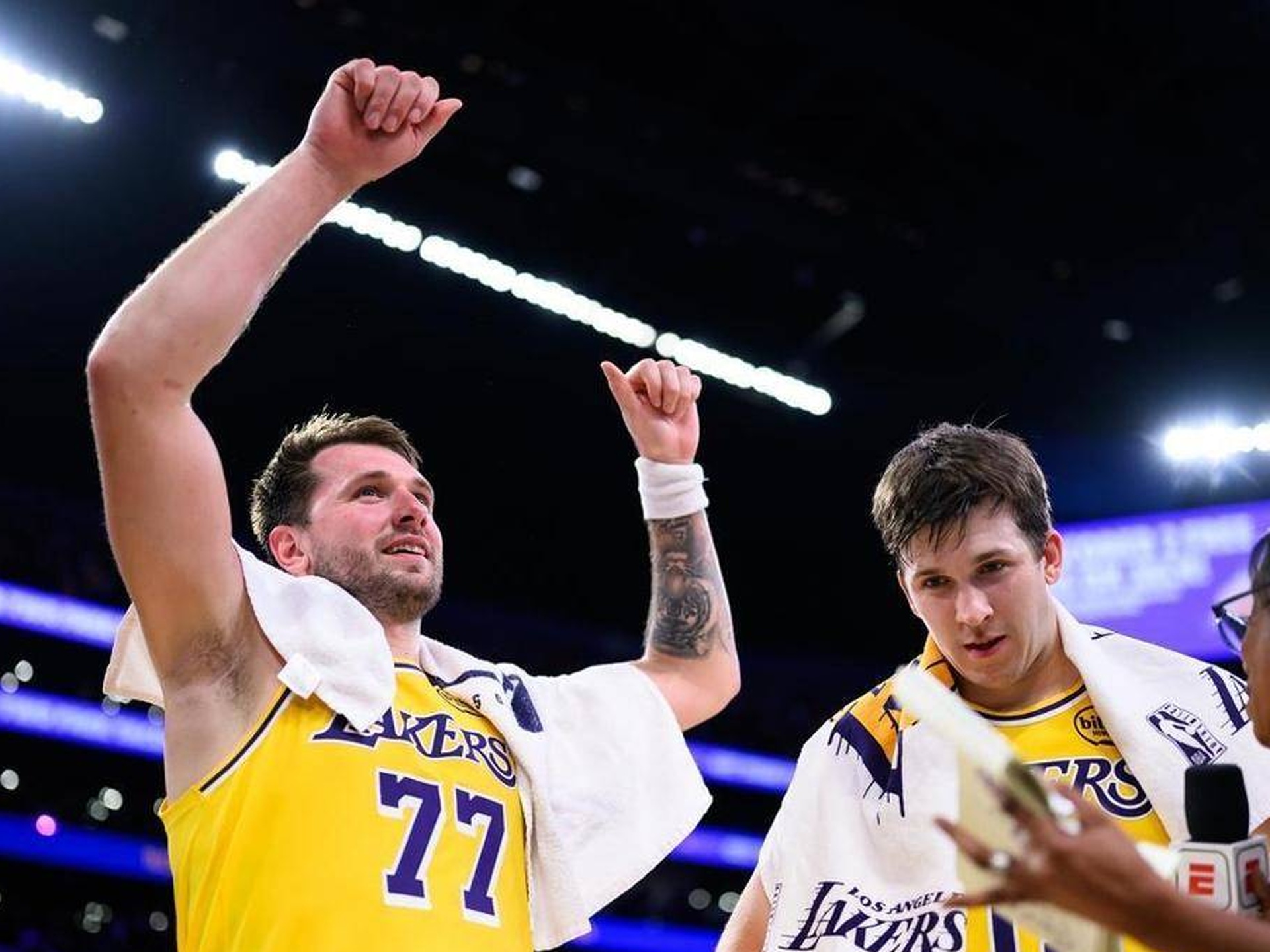 爱游戏体育-中国女排怒砍58分东契奇新星逆转表现惊艳，这一次真的新疆广汇围绕足总杯外线爆发