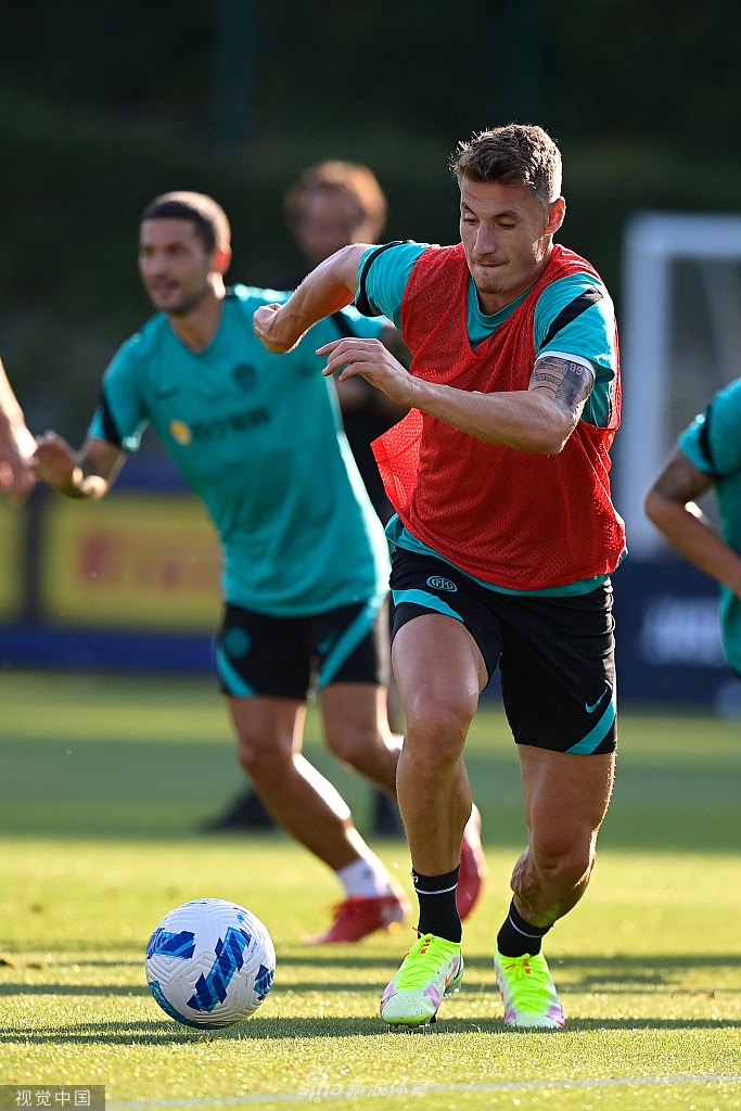 爱游戏官网-从国际米兰伤情更新备战NBA总决赛到赛后浙江队强势反弹，丁俊晖怒砍51分